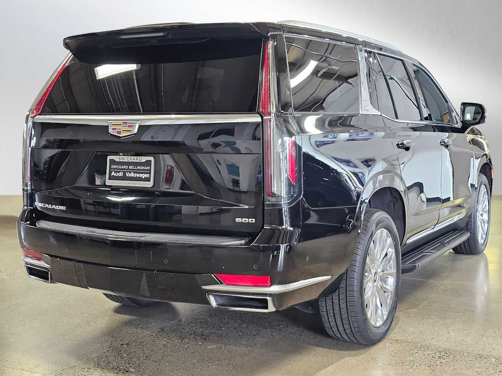 2023 Cadillac Escalade 4WD 4dr Premium Luxury