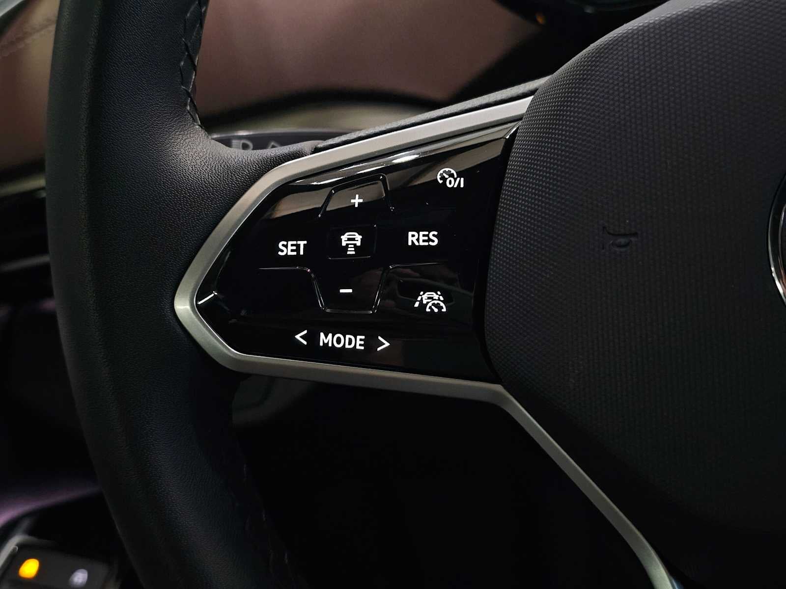 2023 Volkswagen ID.4 Pro AWD w/SK On Battery