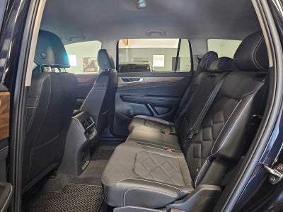 2025 Volkswagen Atlas 2.0T SE w/Technology 4MOTION