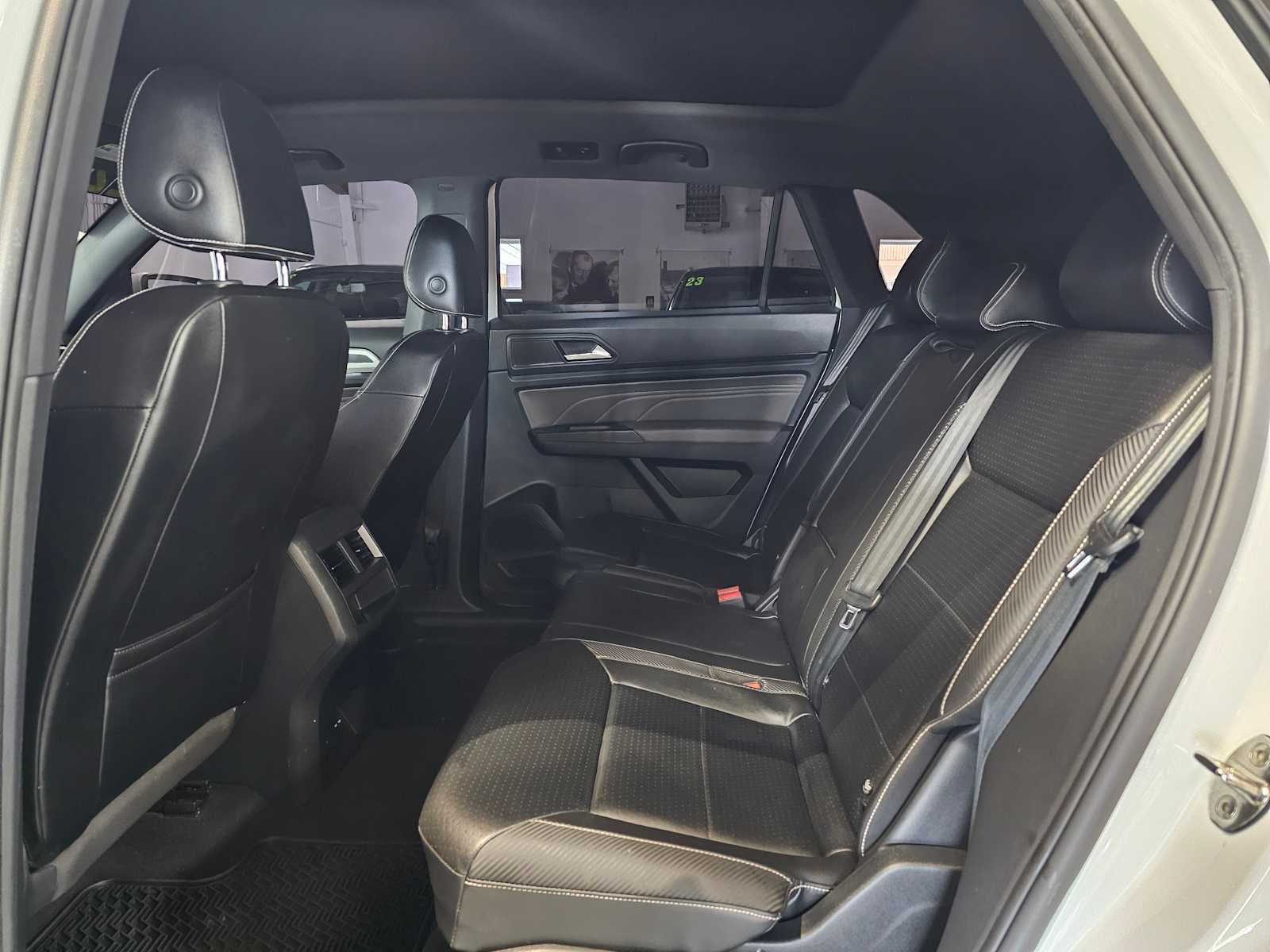 2022 Volkswagen Atlas Cross Sport 3.6L V6 SEL R-Line 4MOTION