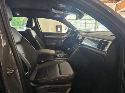 2023 Volkswagen Atlas Cross Sport 3.6L V6 SEL R-Line Black 4MOTION