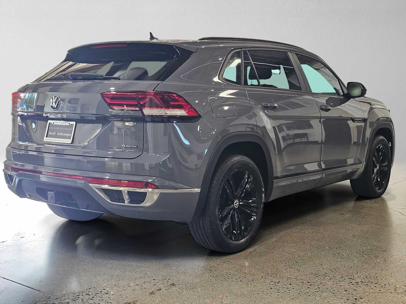 2023 Volkswagen Atlas Cross Sport 3.6L V6 SEL R-Line Black 4MOTION