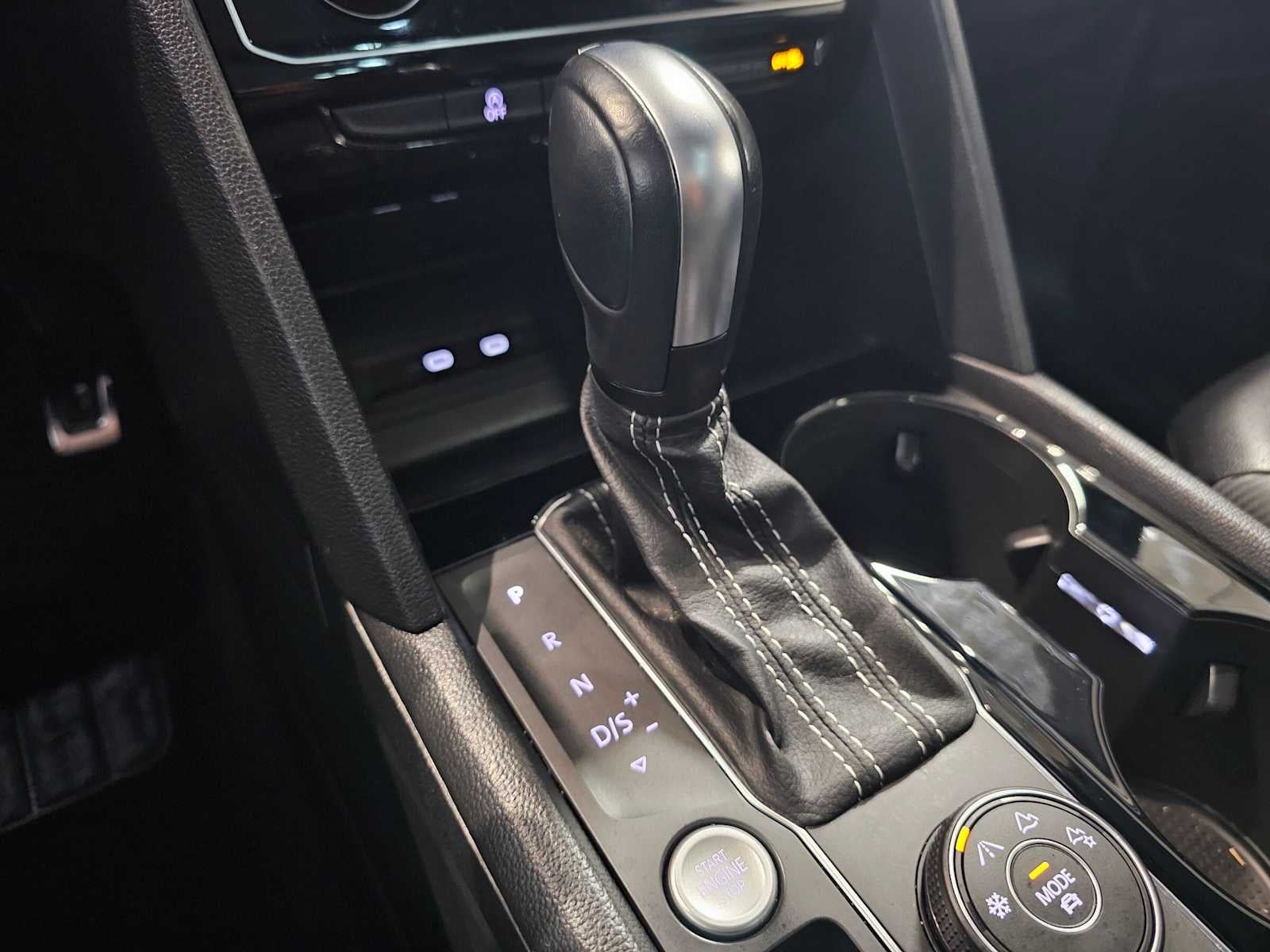 2023 Volkswagen Atlas Cross Sport 3.6L V6 SEL R-Line Black 4MOTION