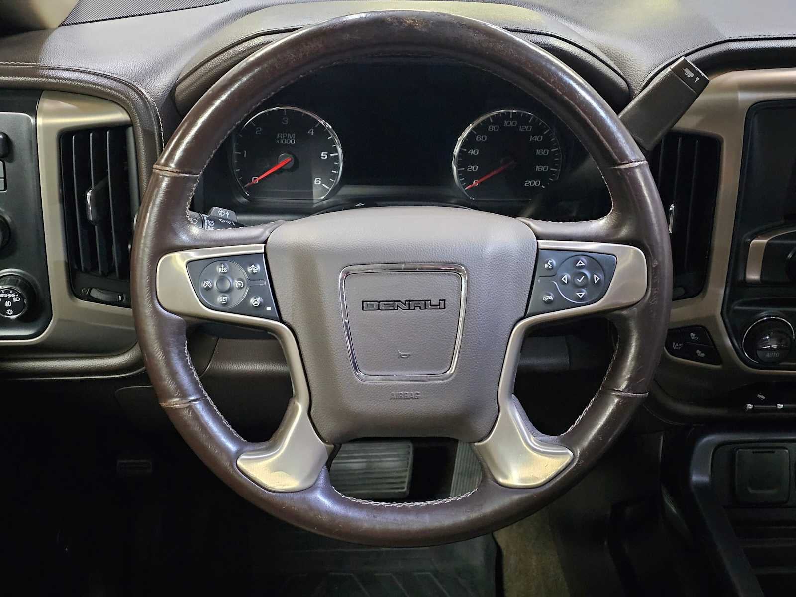 2014 GMC Sierra 1500 4WD Crew Cab 143.5 Denali
