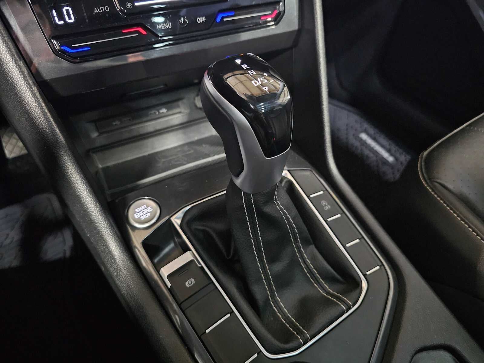 2024 Volkswagen Tiguan 2.0T SE 4MOTION