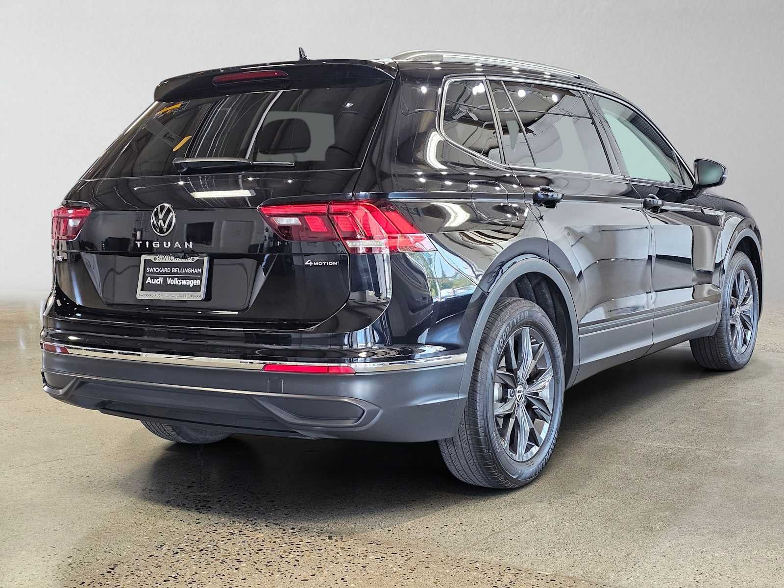 2024 Volkswagen Tiguan 2.0T SE 4MOTION