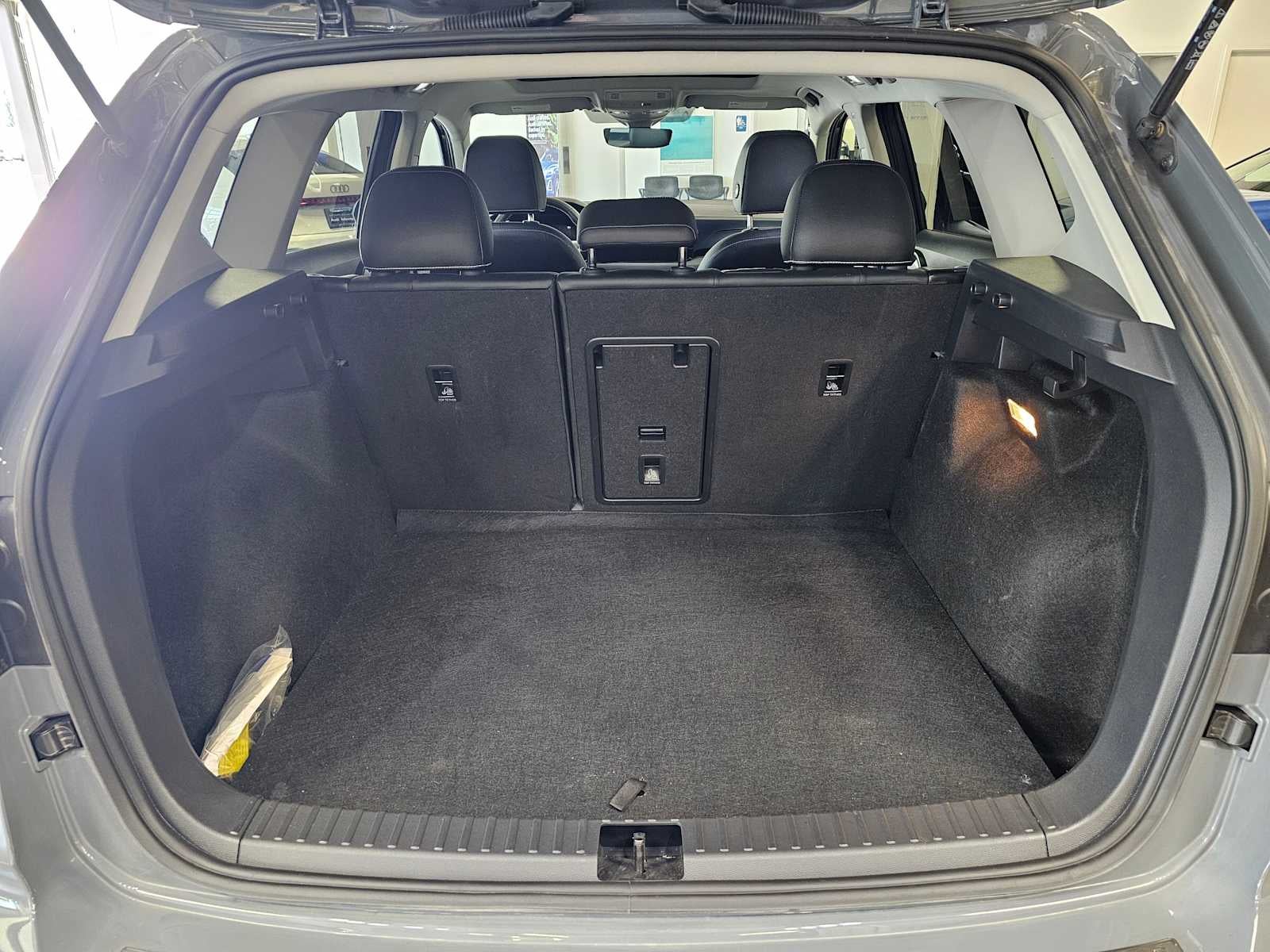 2023 Volkswagen Taos SE 4MOTION *Ltd Avail*