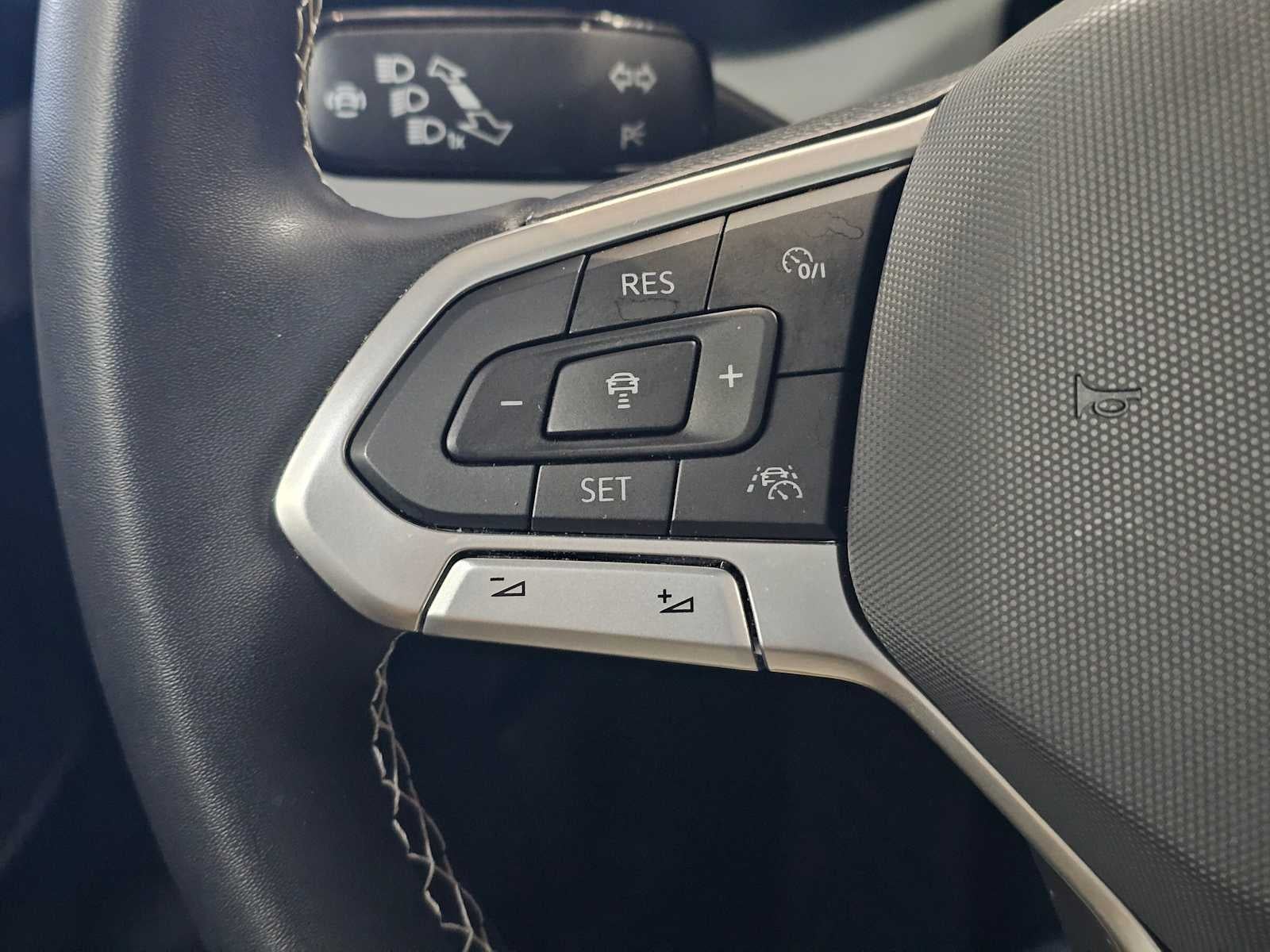 2023 Volkswagen Taos SE 4MOTION *Ltd Avail*