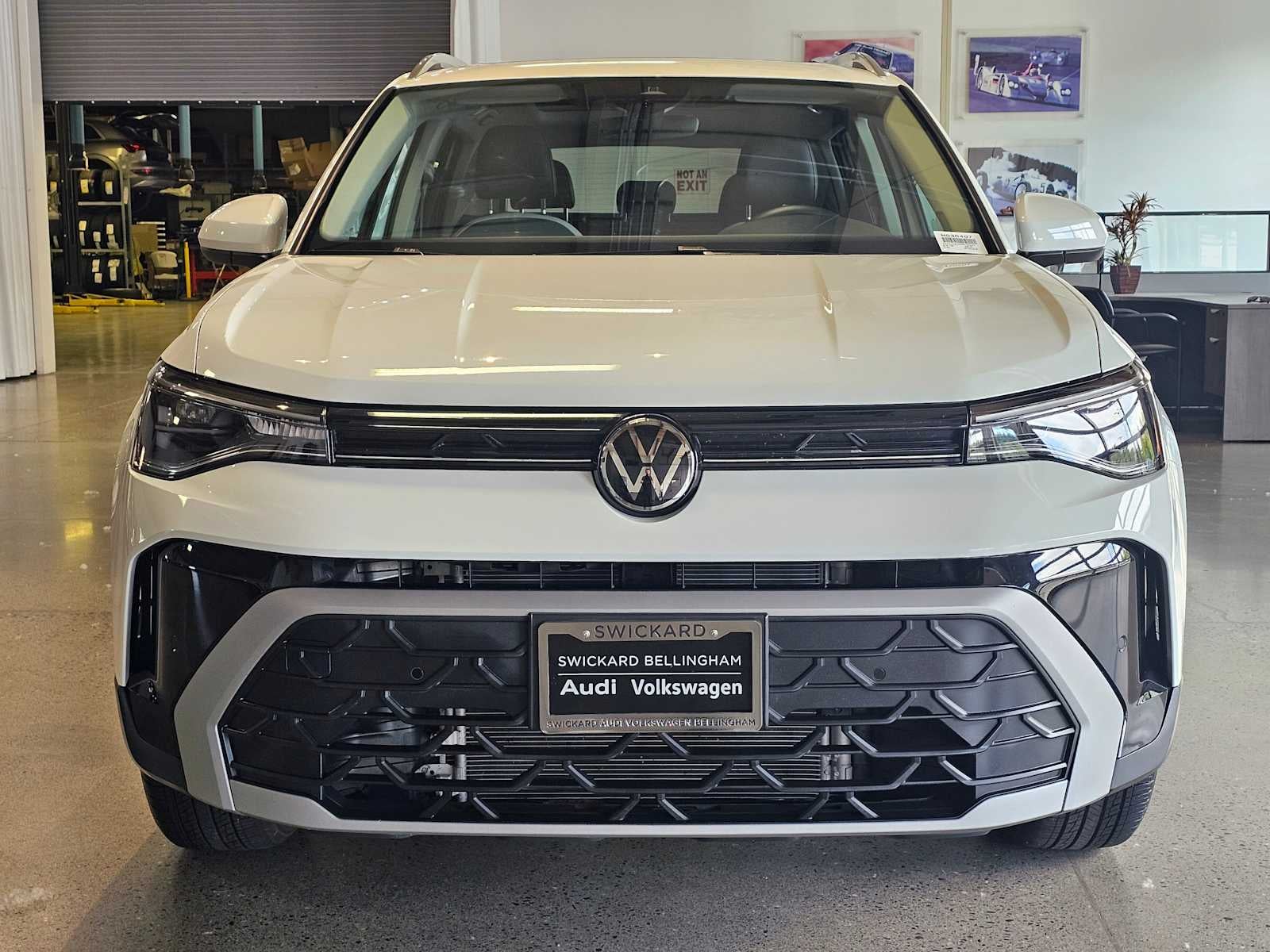 2025 Volkswagen Taos SE 4MOTION