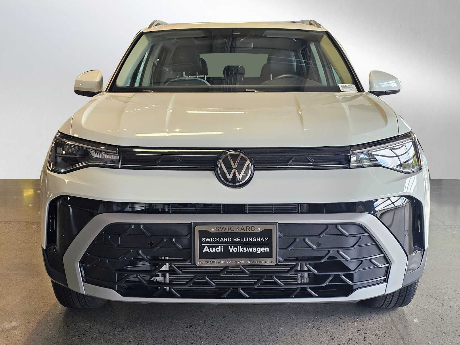 2025 Volkswagen Taos SE 4MOTION