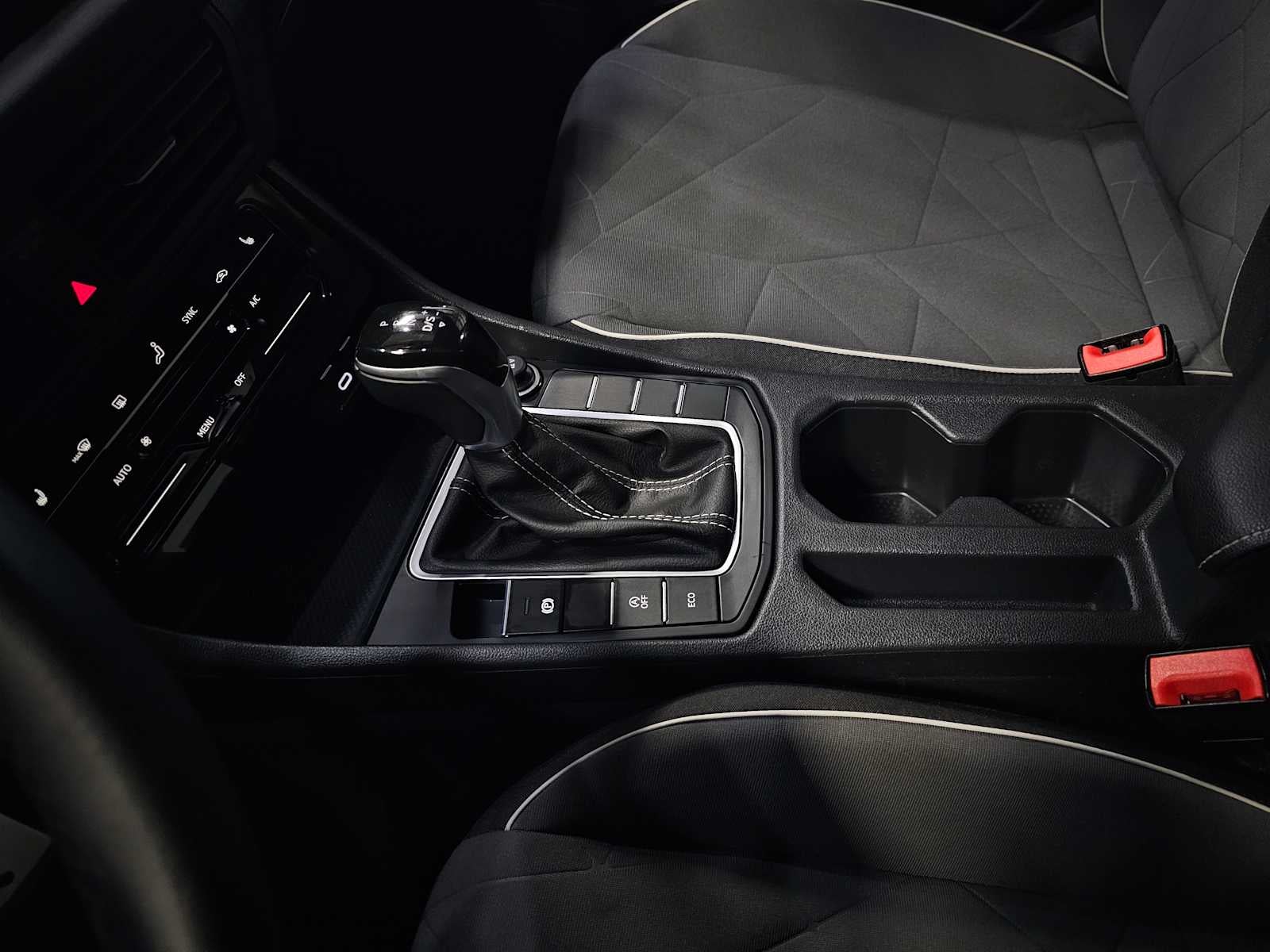 2025 Volkswagen Jetta Sport Auto