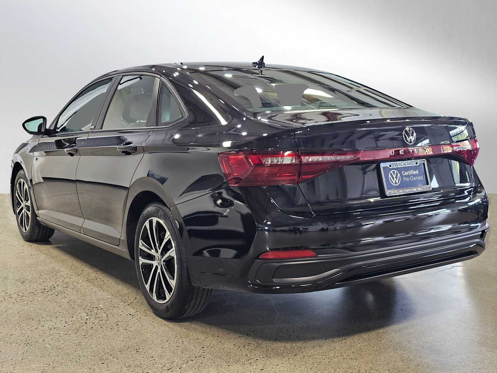 2025 Volkswagen Jetta Sport Auto