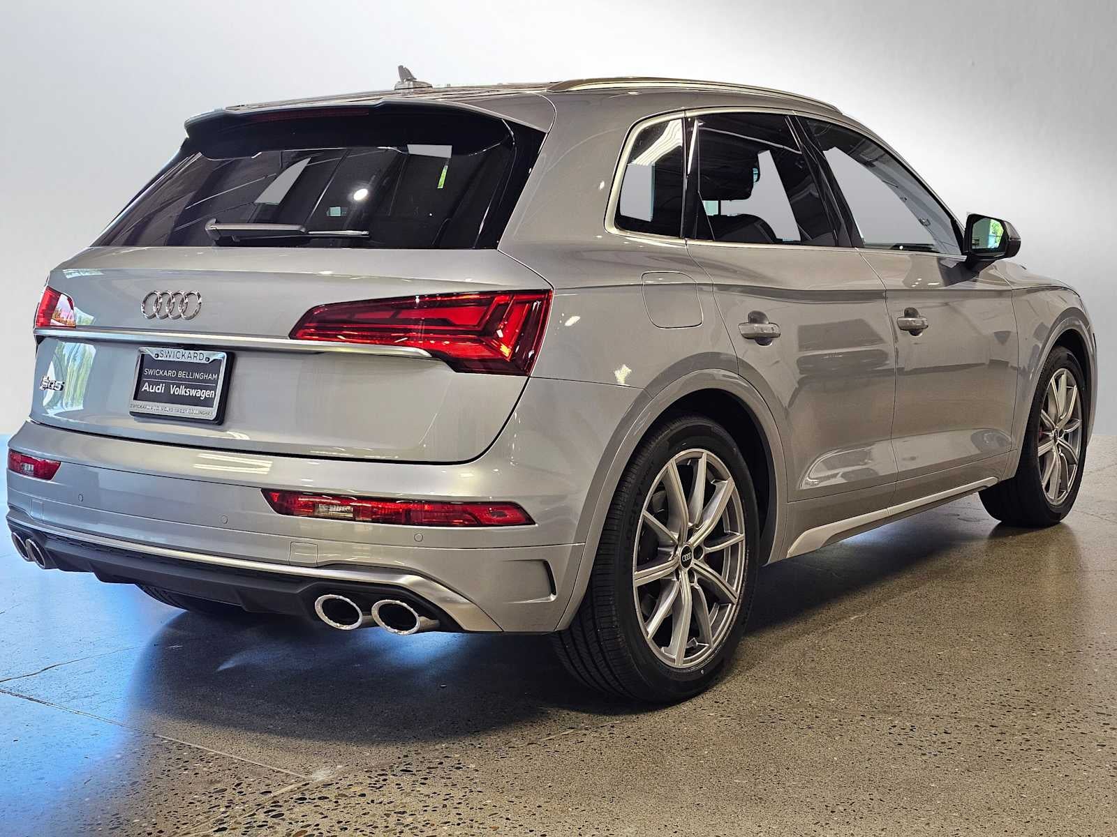 2023 Audi SQ5 Premium Plus 3.0 TFSI quattro