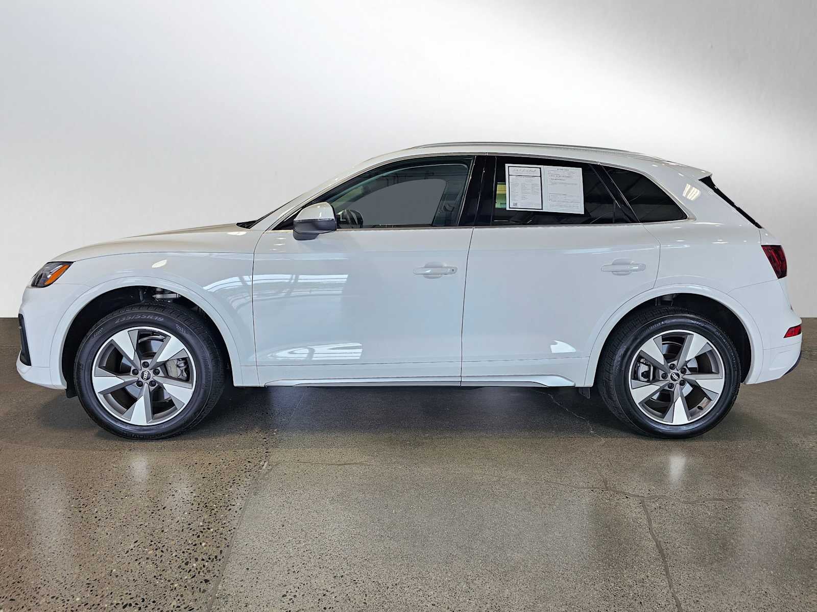 2023 Audi Q5 Premium Plus 40 TFSI quattro