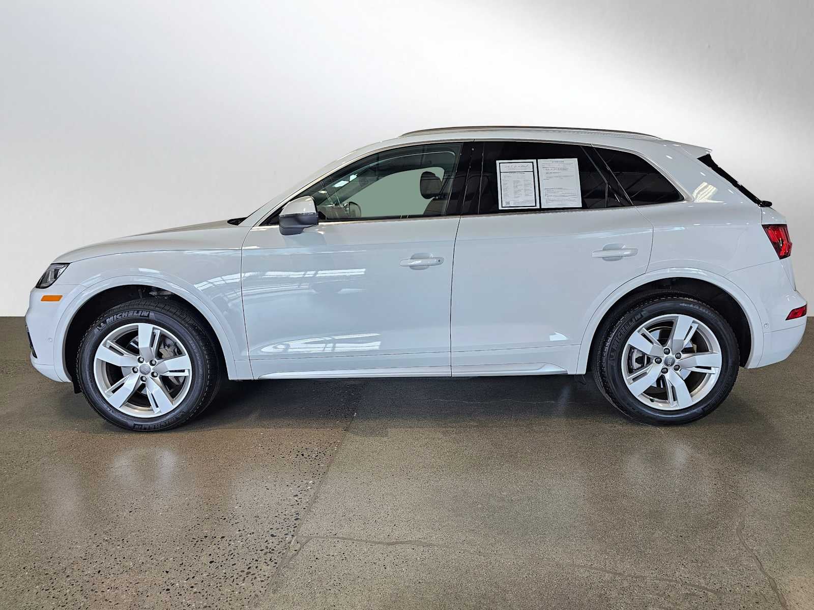 2019 Audi Q5 Prestige 45 TFSI quattro