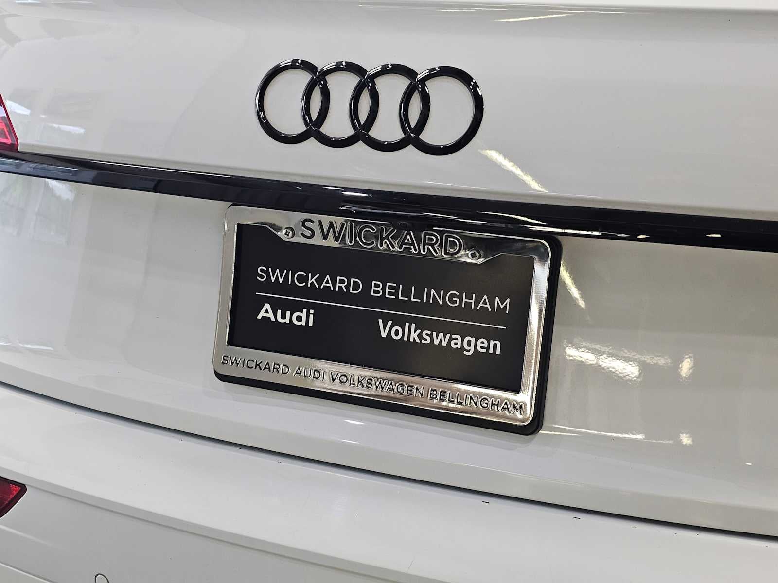 2023 Audi Q5 S line Premium Plus 55 TFSI e quattro