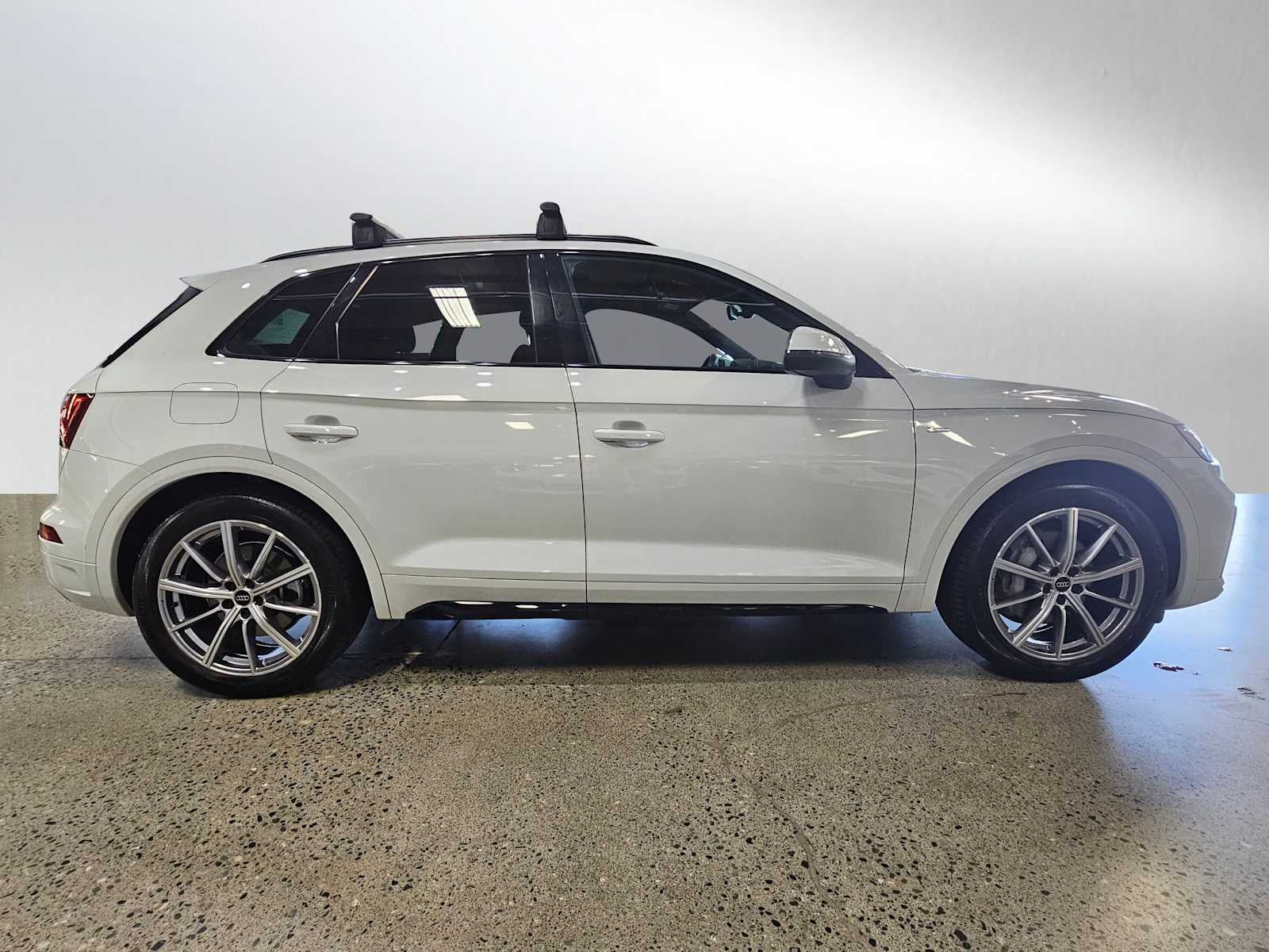 2023 Audi Q5 S line Premium Plus 55 TFSI e quattro