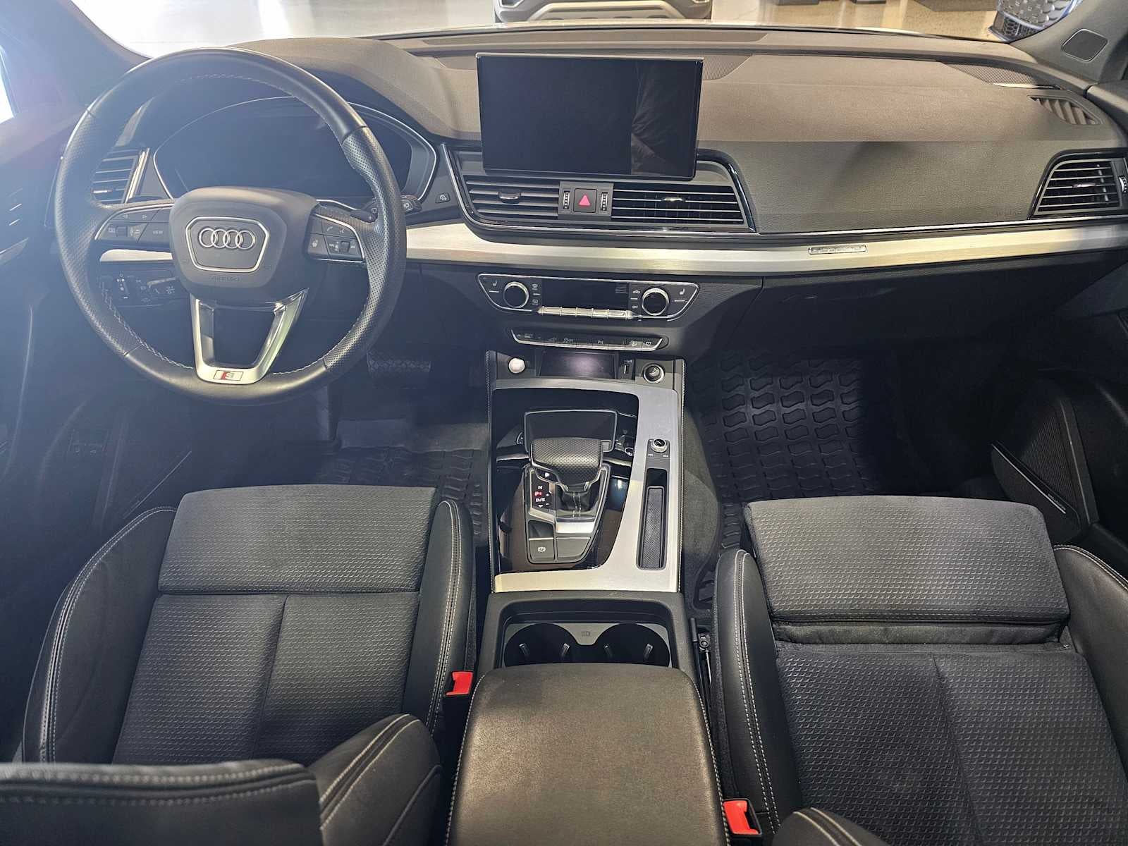 2023 Audi Q5 S line Premium Plus 55 TFSI e quattro