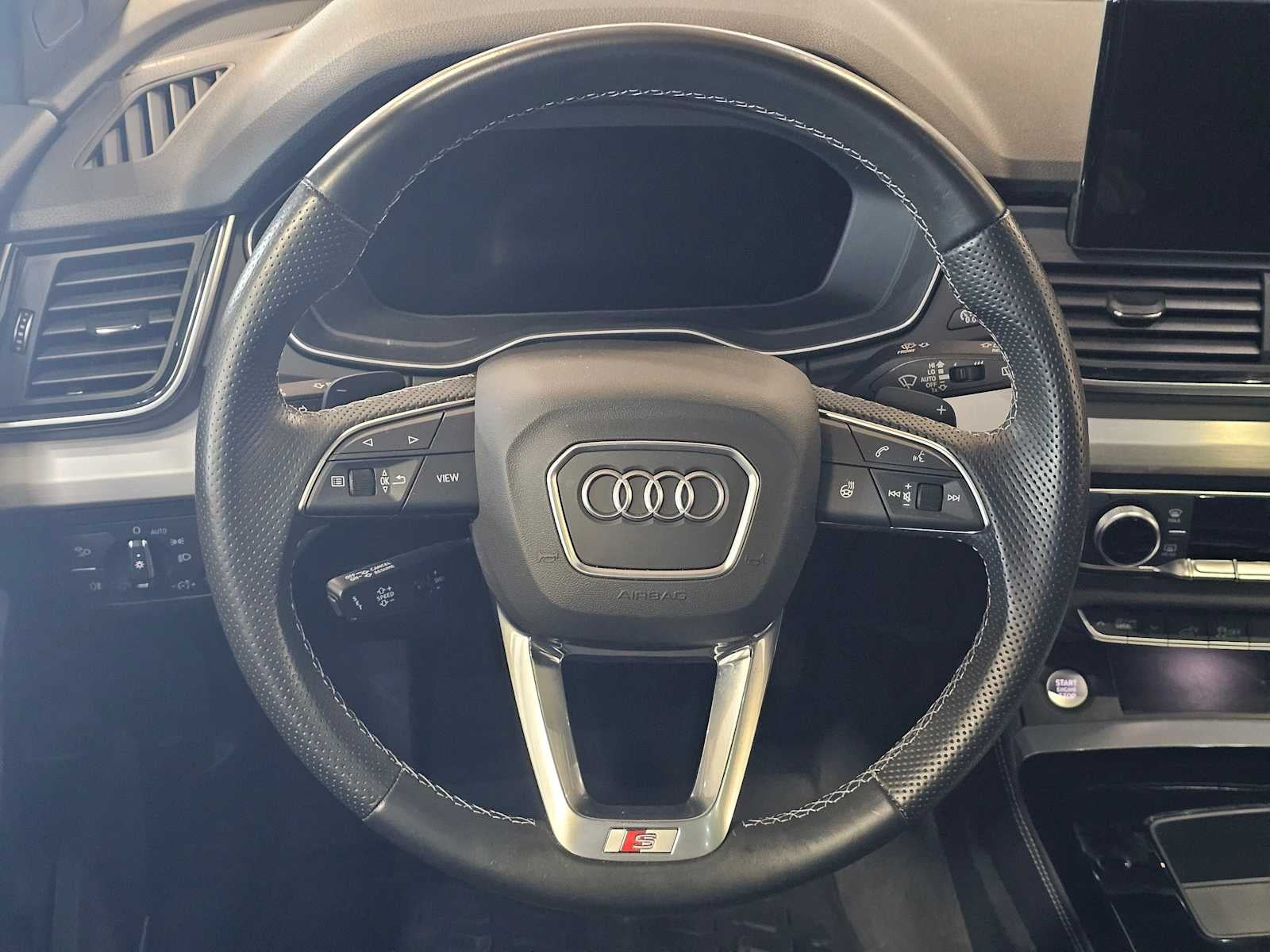 2023 Audi Q5 S line Premium Plus 55 TFSI e quattro