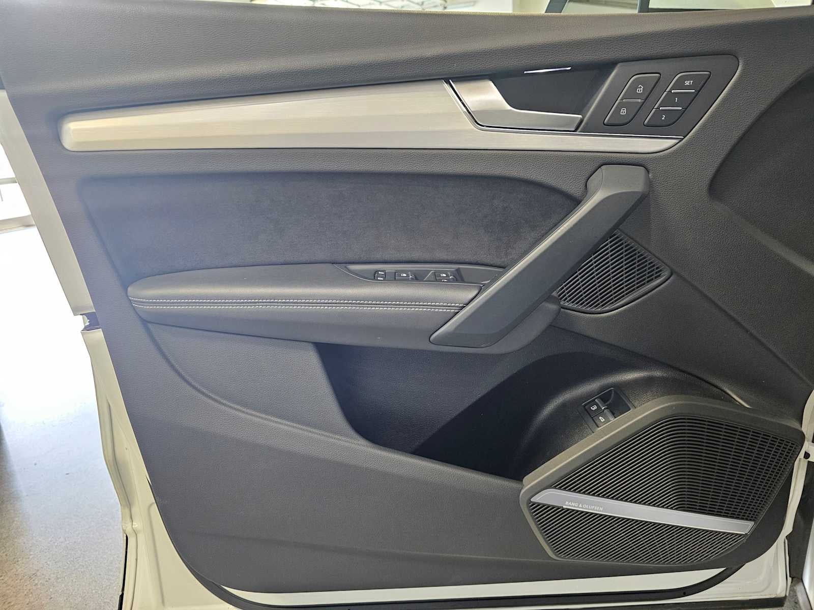 2023 Audi Q5 S line Premium Plus 55 TFSI e quattro