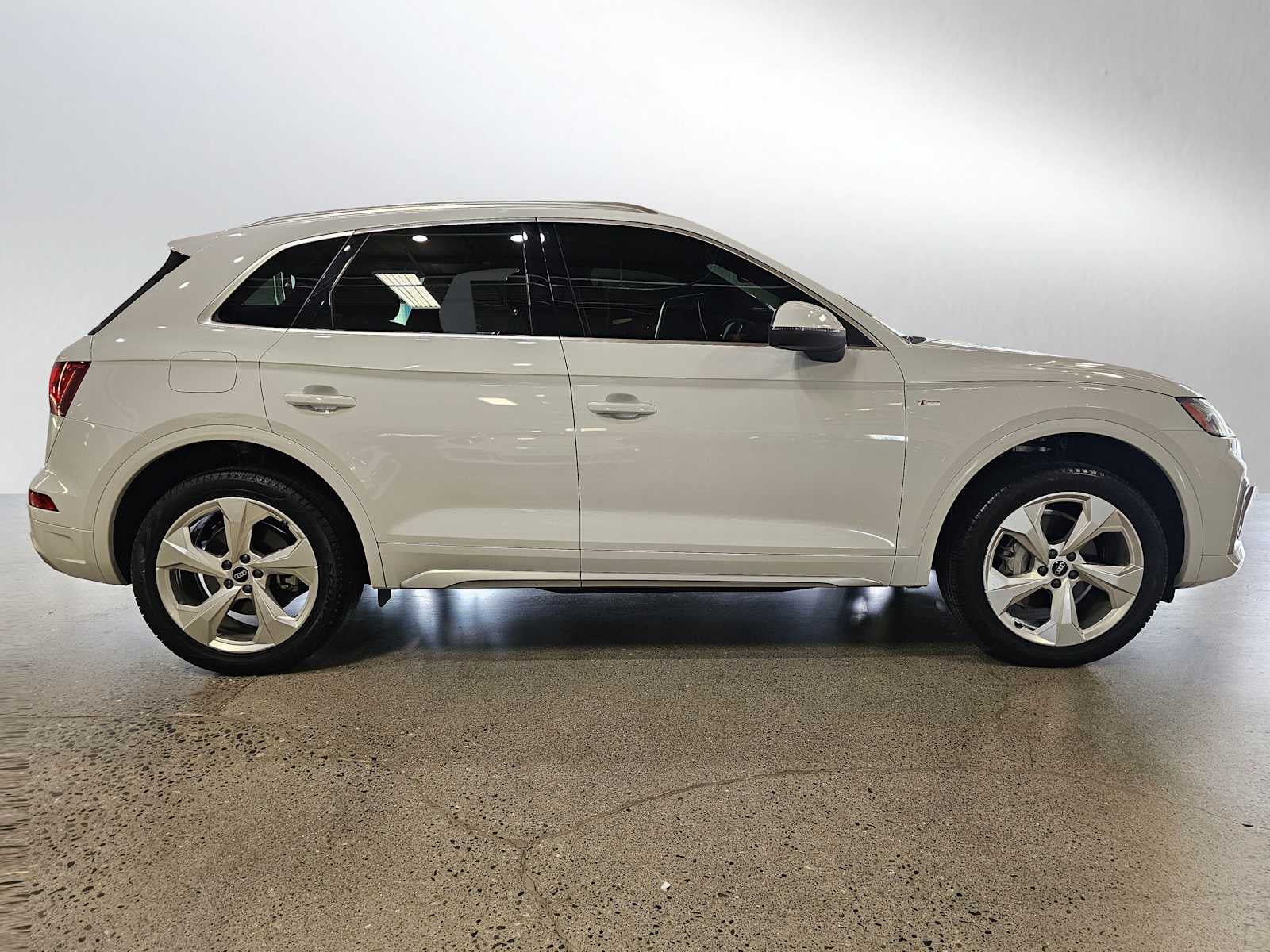 2022 Audi Q5 S line Premium Plus 45 TFSI quattro