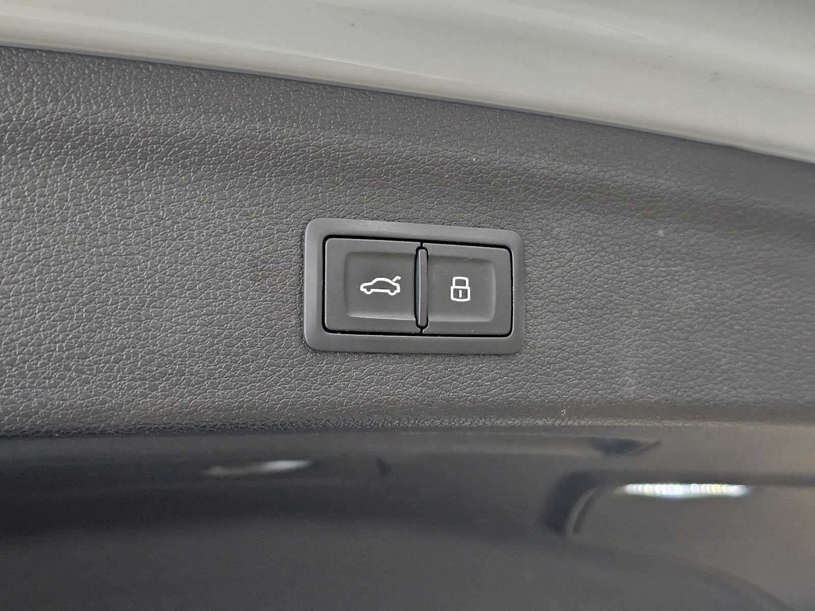2022 Audi Q3 S line Premium Plus 45 TFSI quattro