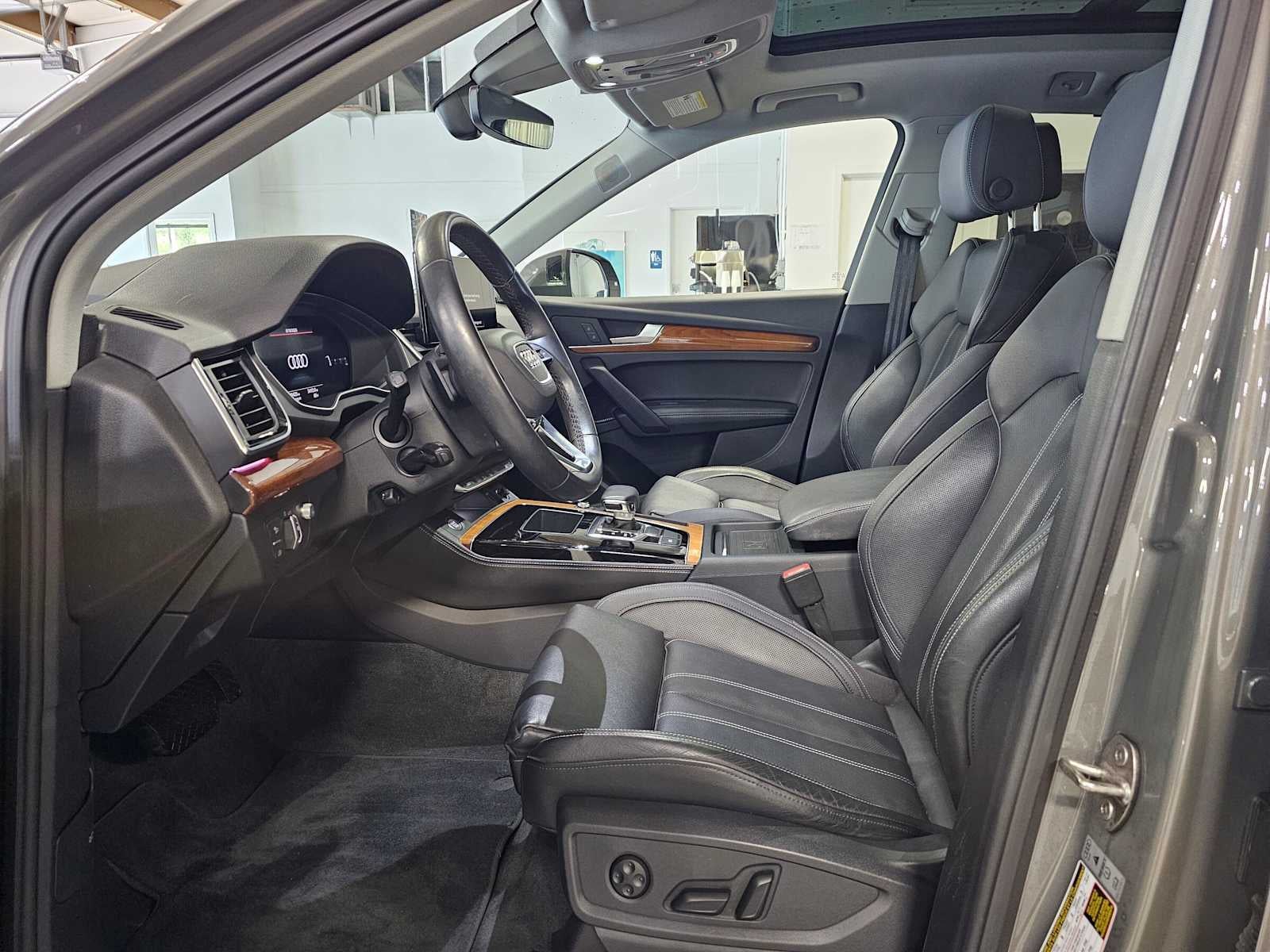2023 Audi Q5 S line Prestige 45 TFSI quattro