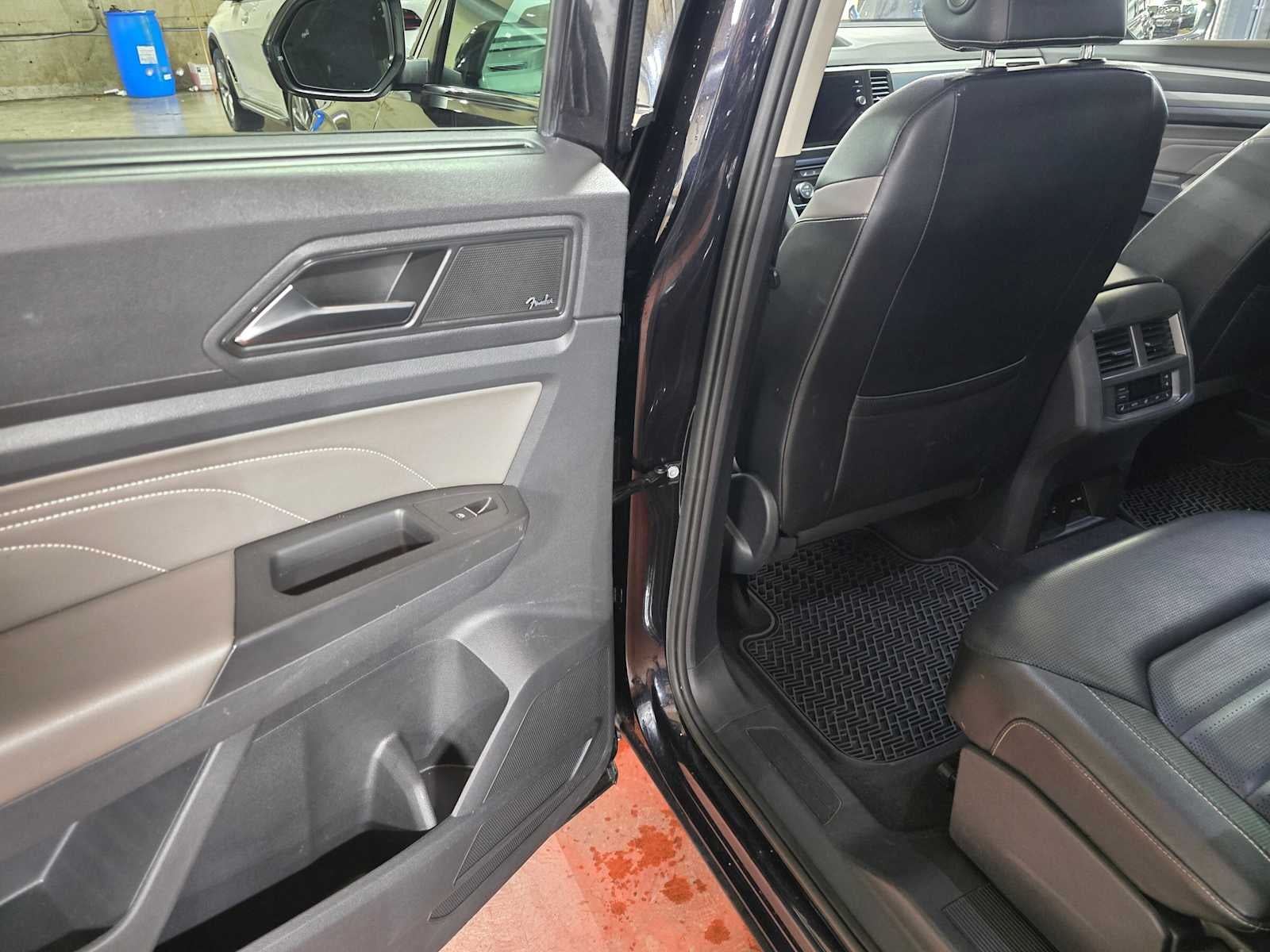 2022 Volkswagen Atlas 3.6L V6 SEL Premium R-Line