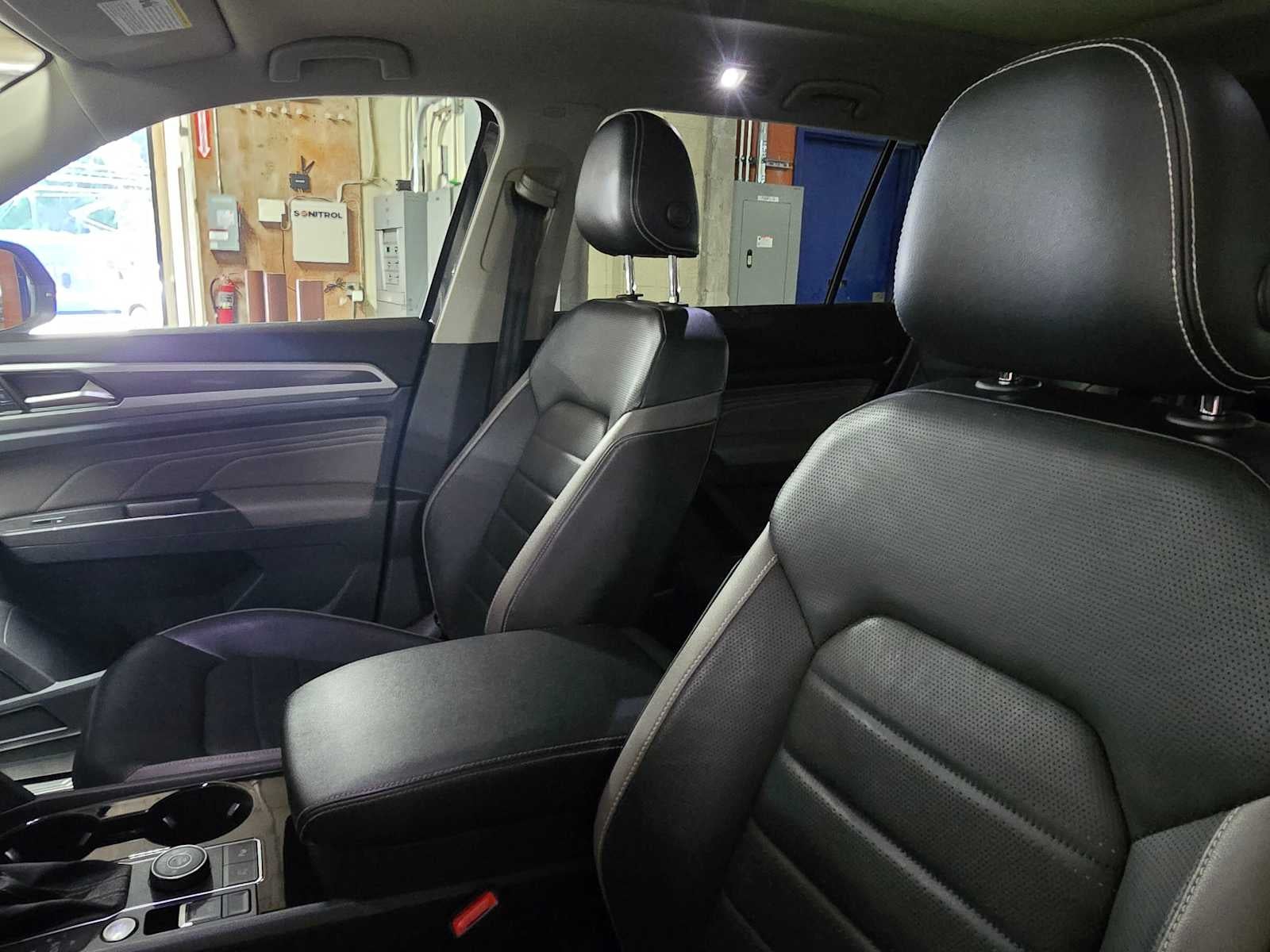 2022 Volkswagen Atlas 3.6L V6 SEL Premium R-Line