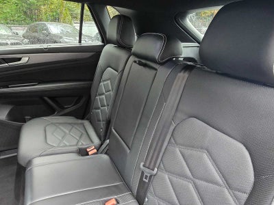 2025 Volkswagen Atlas Cross Sport 2.0T SE w/Technology