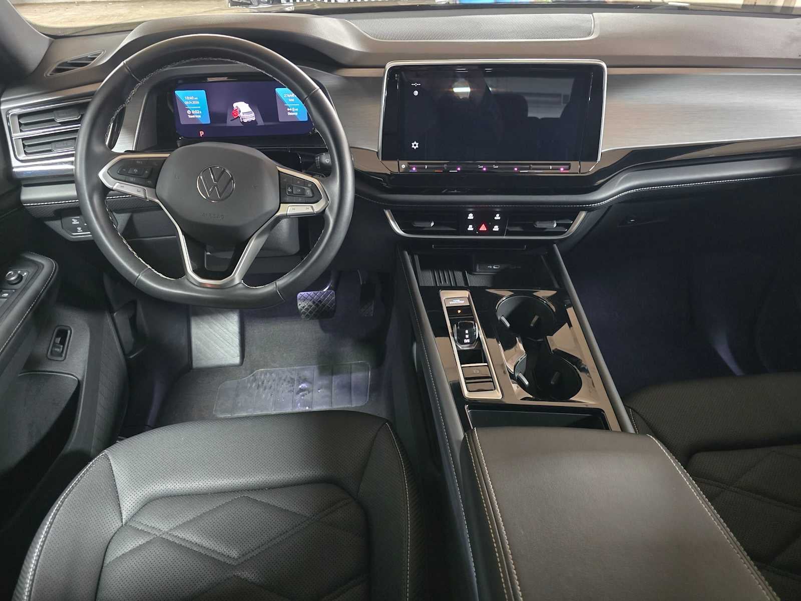 2025 Volkswagen Atlas Cross Sport 2.0T SE w/Technology