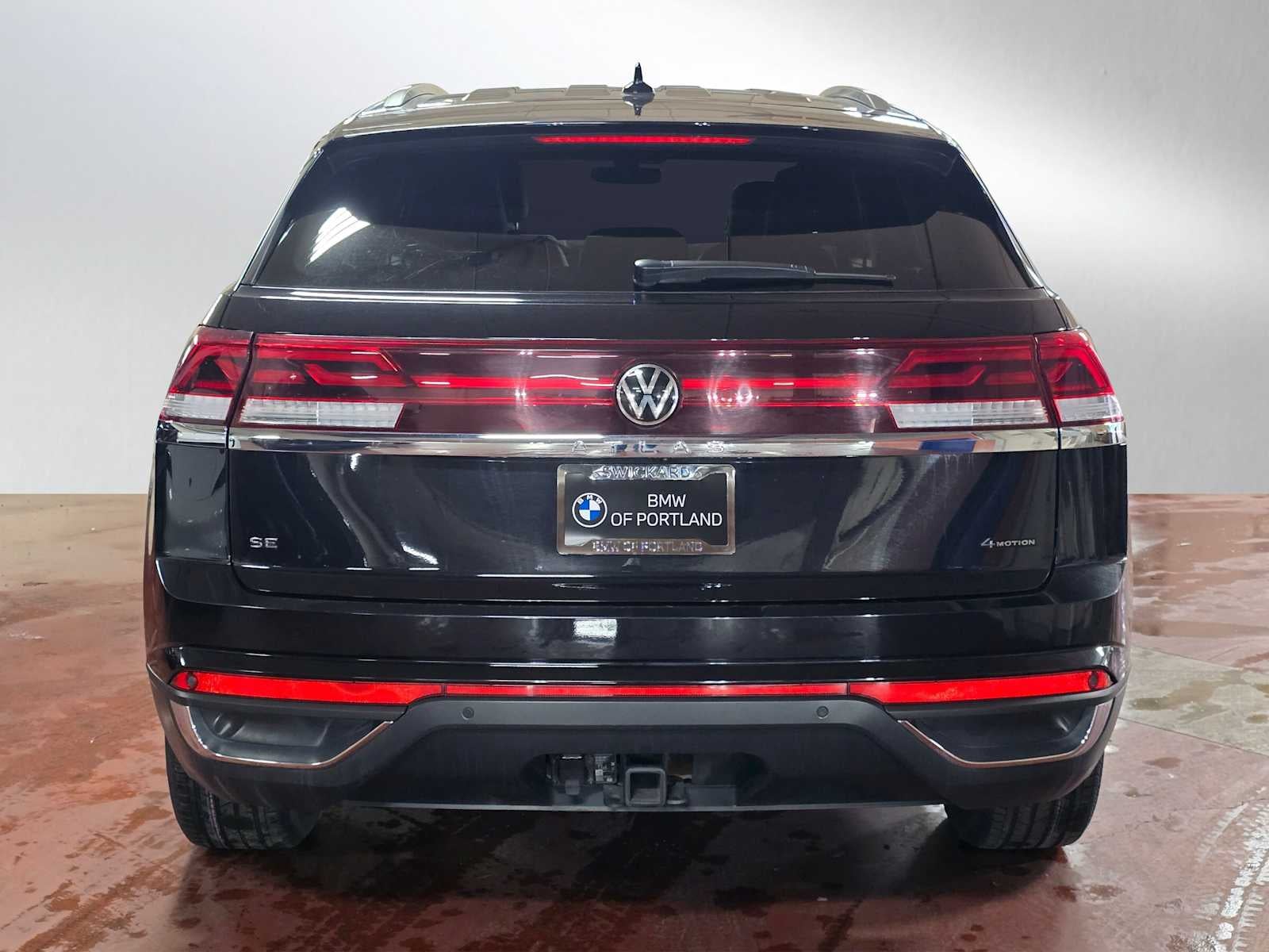2025 Volkswagen Atlas Cross Sport 2.0T SE w/Technology