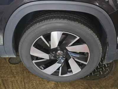 2025 Volkswagen Atlas Cross Sport 2.0T SE w/Technology