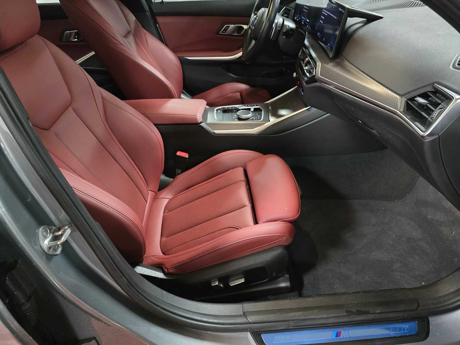 2023 BMW 330e xDrive 330e xDrive