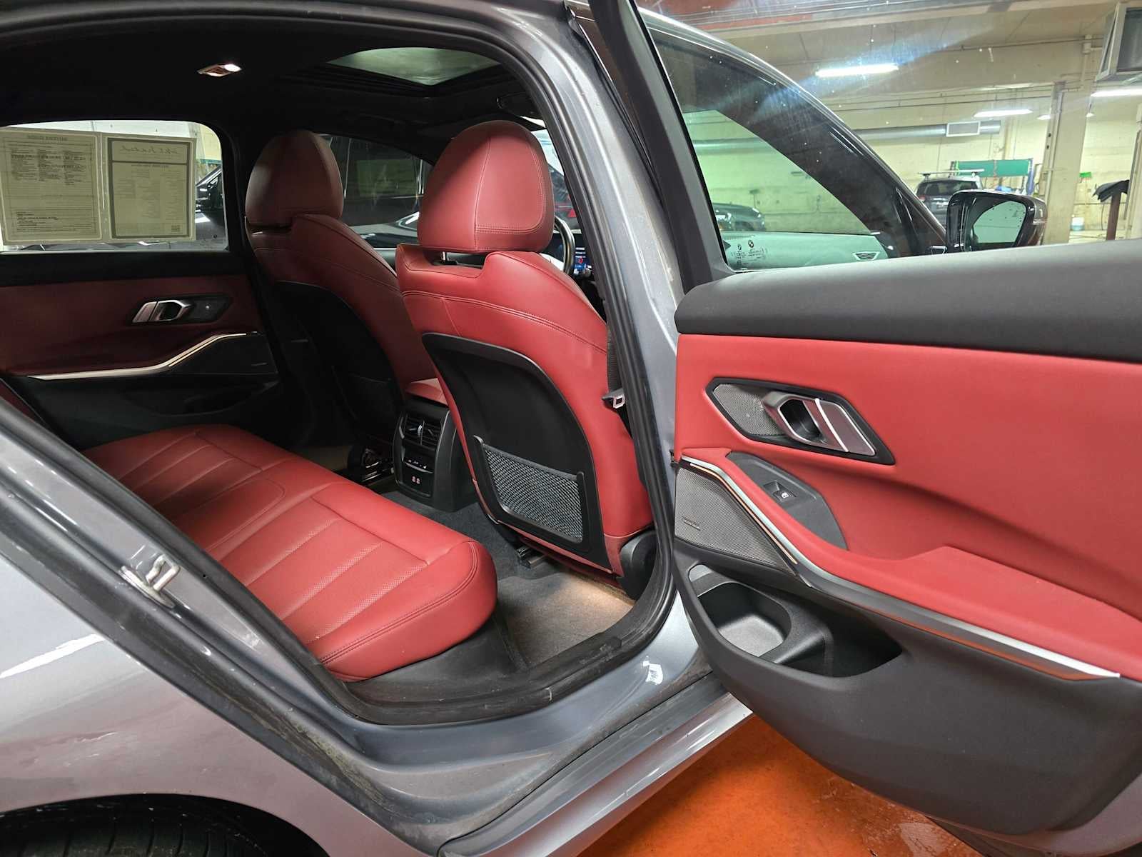 2023 BMW 330e xDrive 330e xDrive