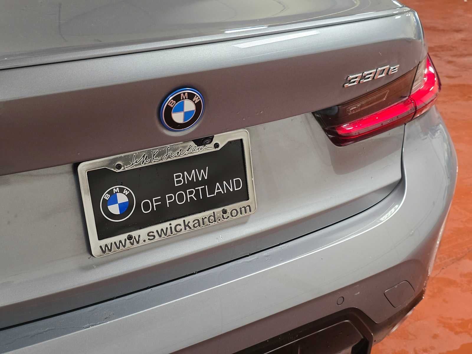 2023 BMW 330e xDrive 330e xDrive