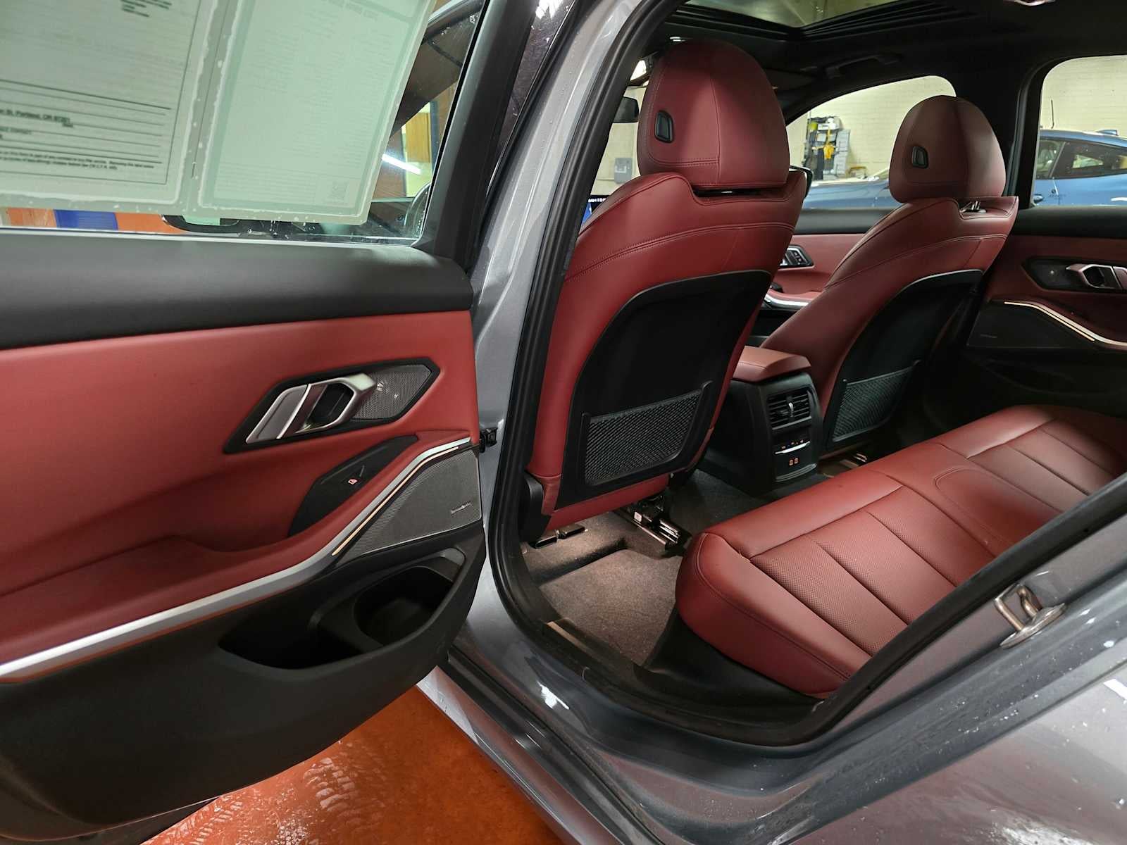 2023 BMW 330e xDrive 330e xDrive