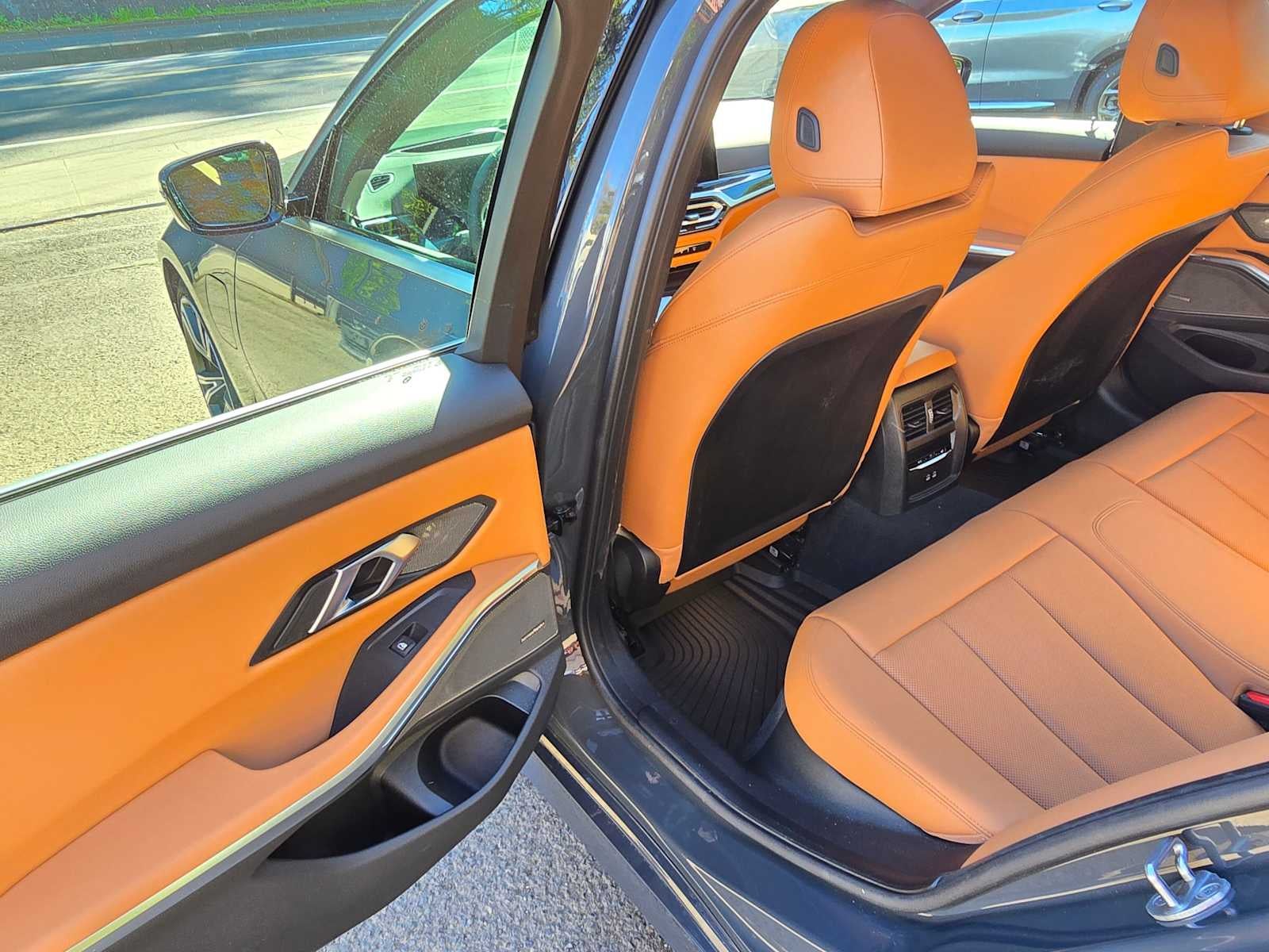 2024 BMW 330e xDrive 330e xDrive