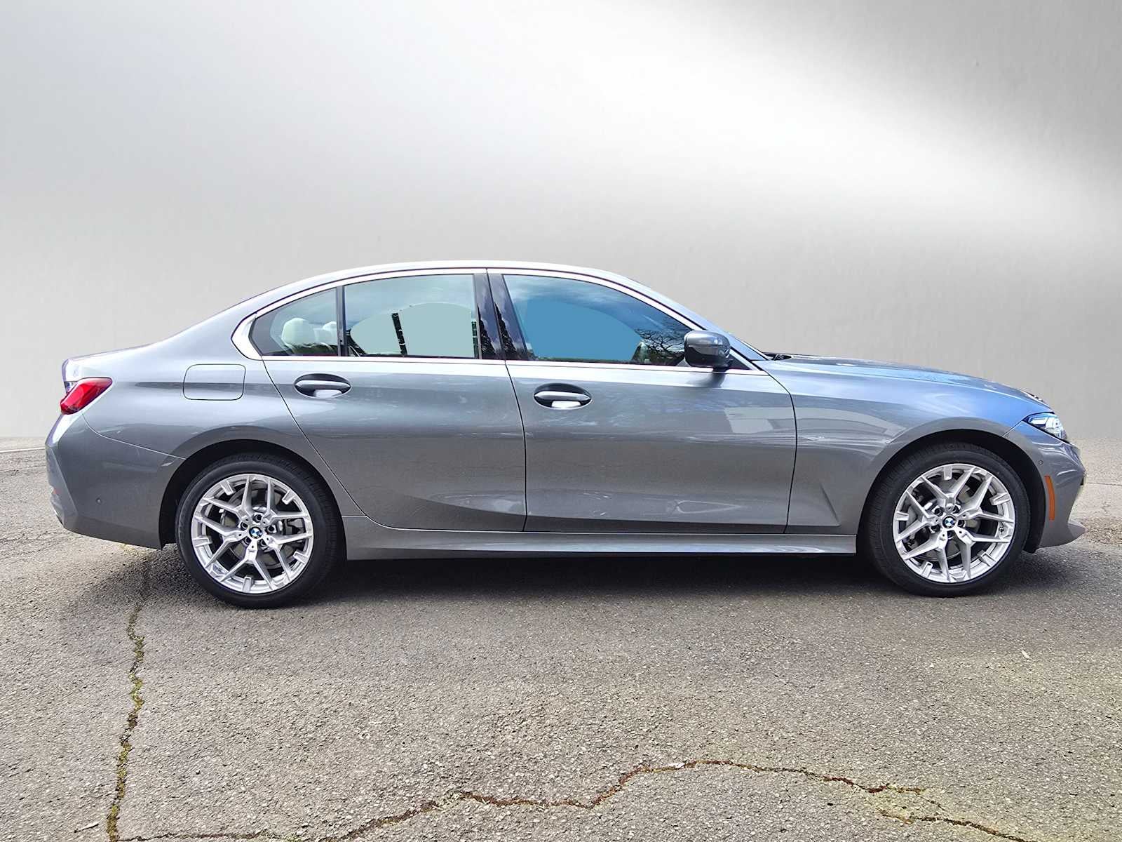 2025 BMW 330i xDrive 330i xDrive