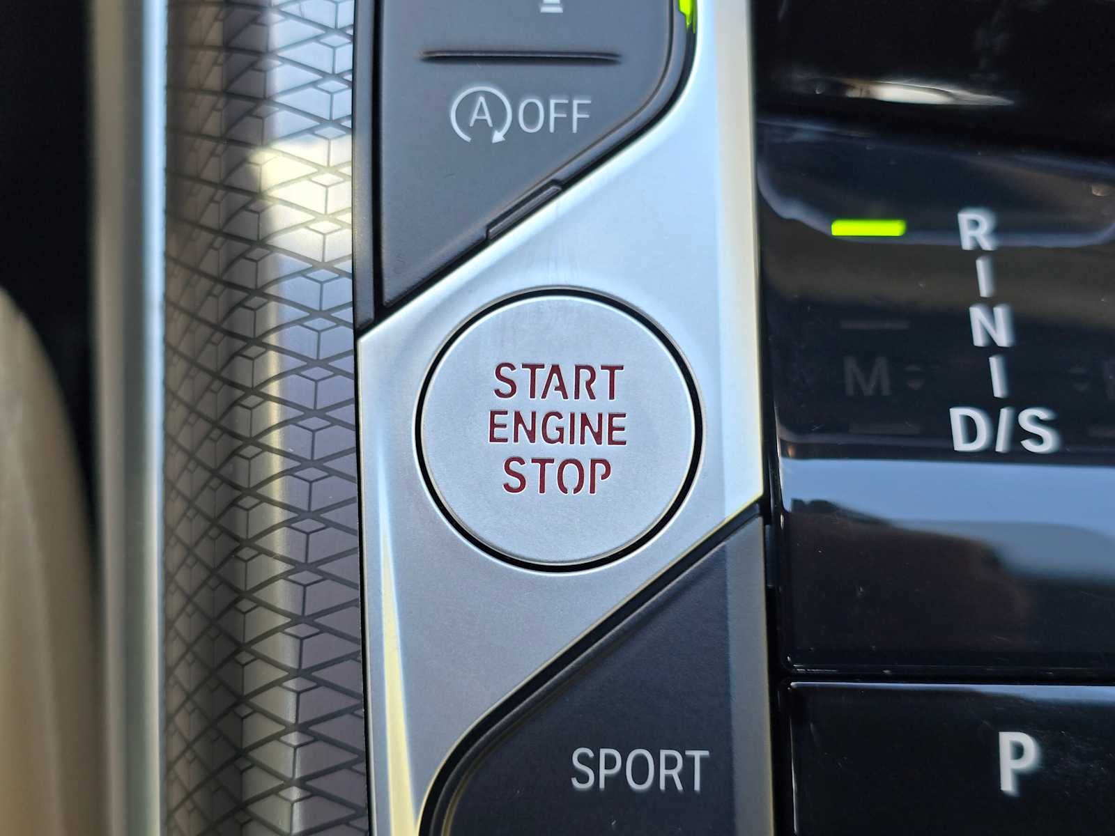 2025 BMW 330i xDrive 330i xDrive