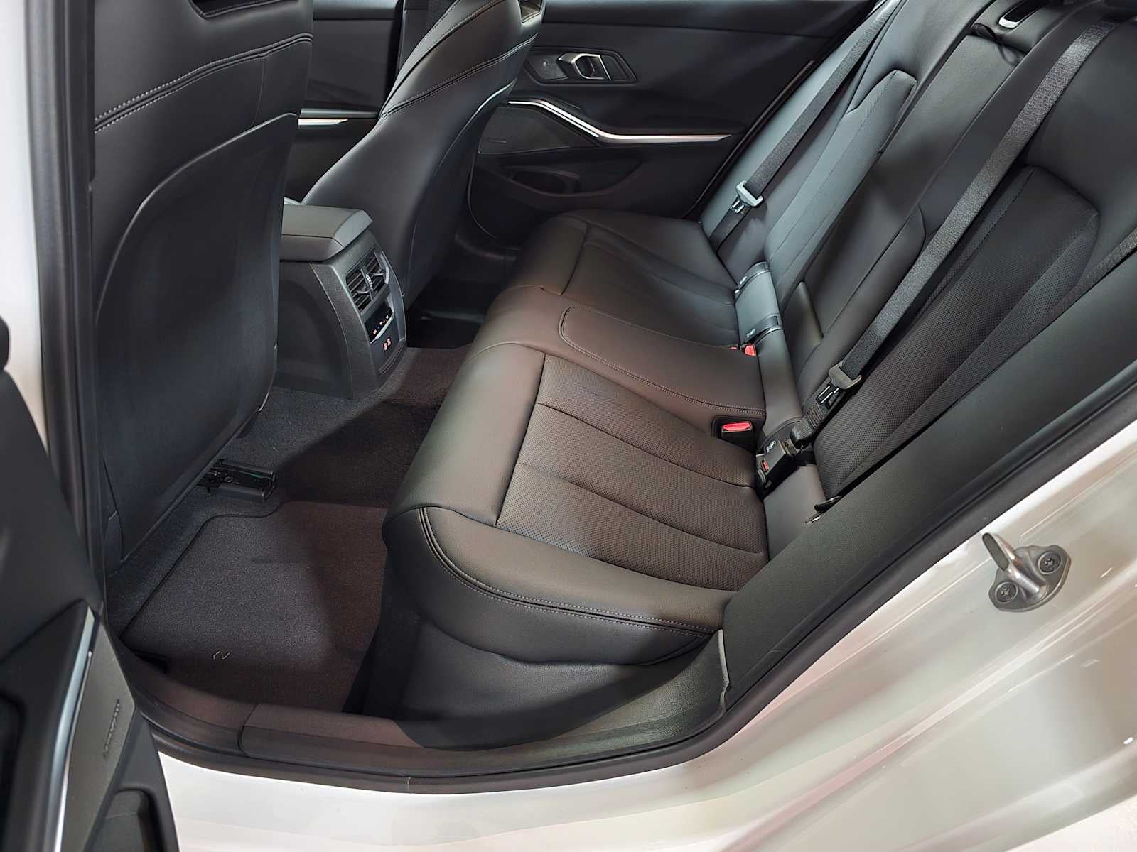 2026 BMW 3 Series 330i NA xDrive