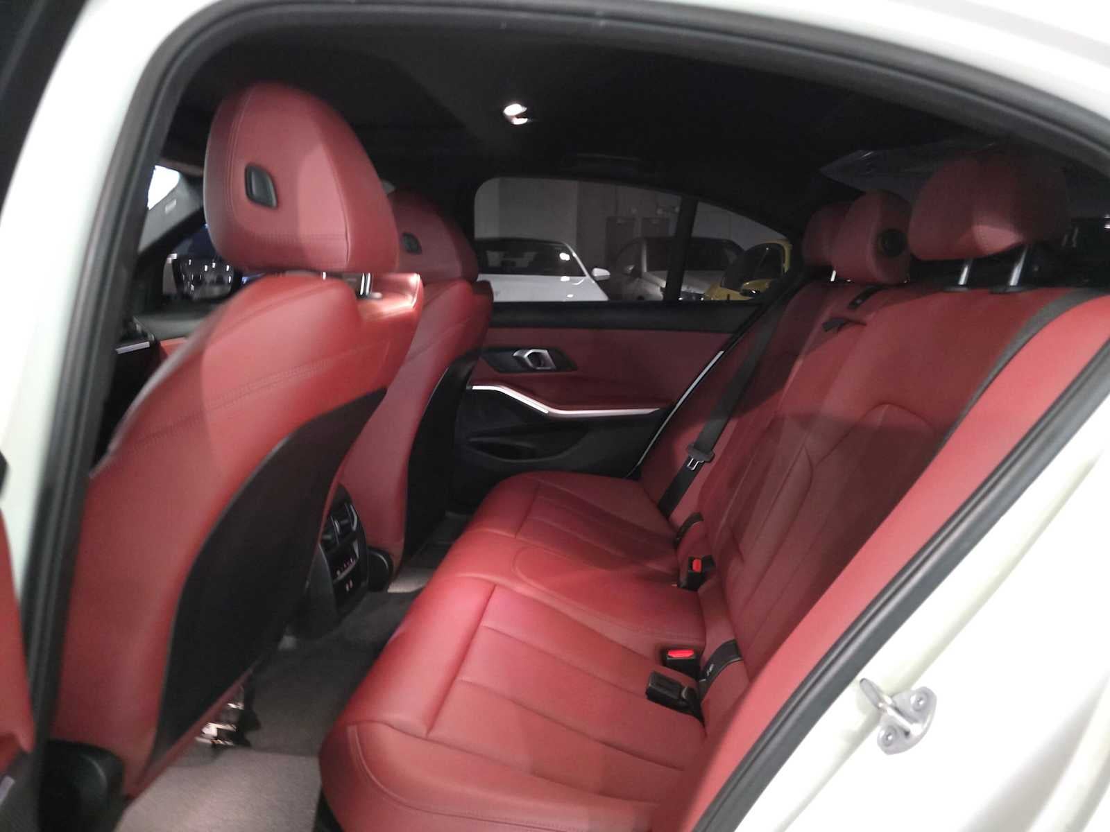 2024 BMW 3 Series 330i xDrive