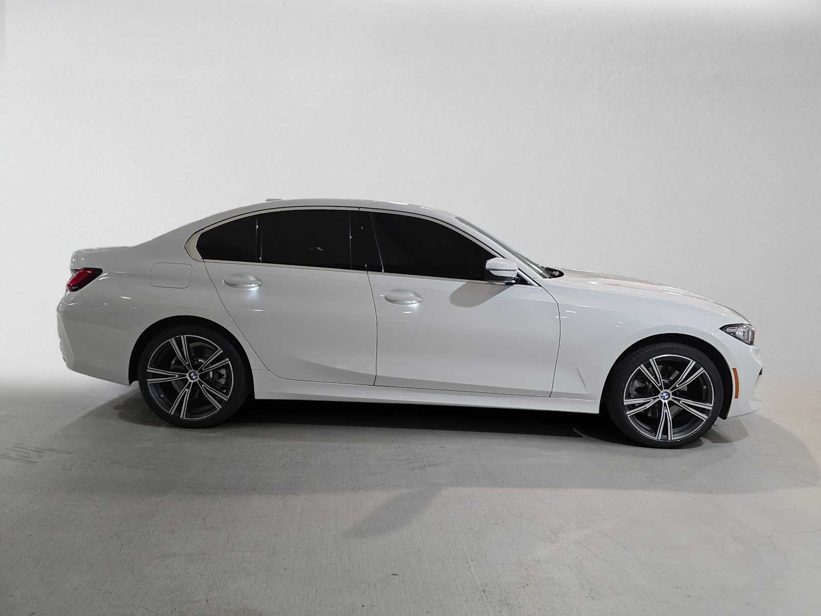 2024 BMW 3 Series 330i xDrive