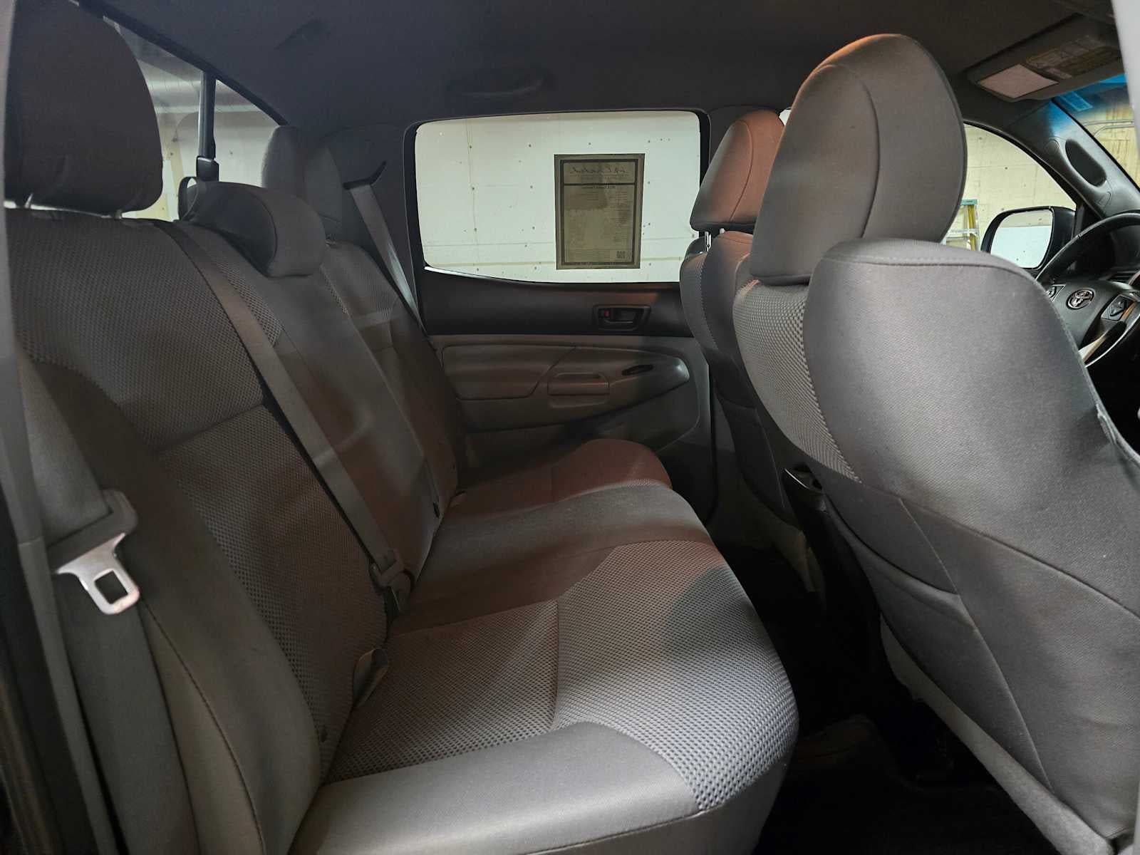 2015 Toyota Tacoma 4WD Double Cab V6 AT (Natl)