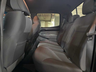 2015 Toyota Tacoma 4WD Double Cab V6 AT (Natl)