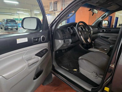 2015 Toyota Tacoma 4WD Double Cab V6 AT (Natl)