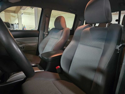 2015 Toyota Tacoma 4WD Double Cab V6 AT (Natl)