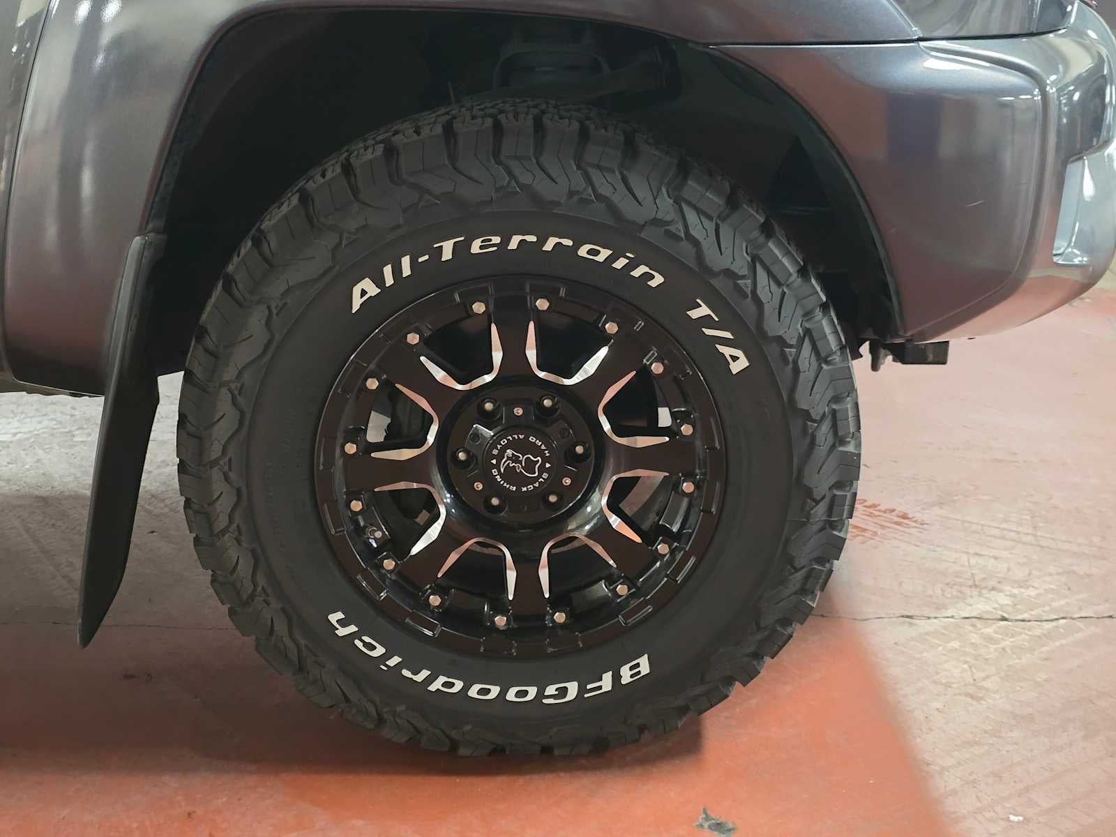 2015 Toyota Tacoma 4WD Double Cab V6 AT (Natl)