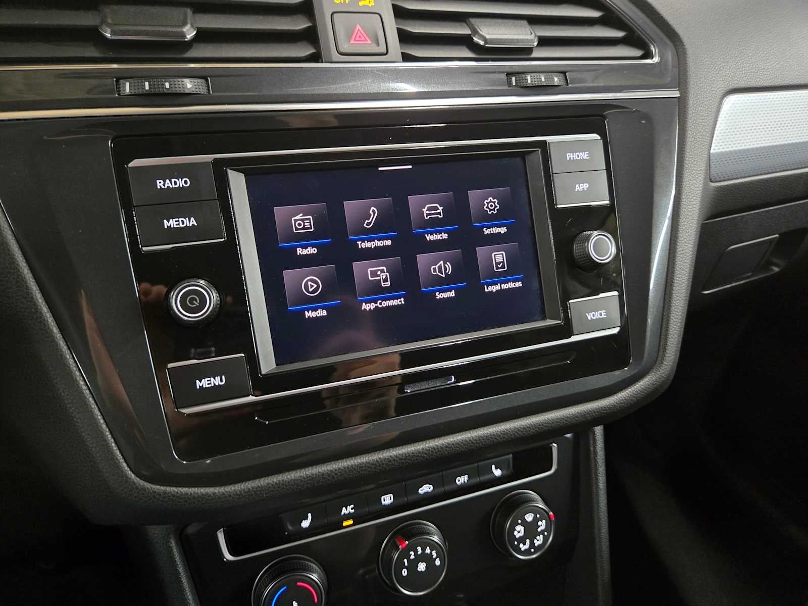 2024 Volkswagen Tiguan S