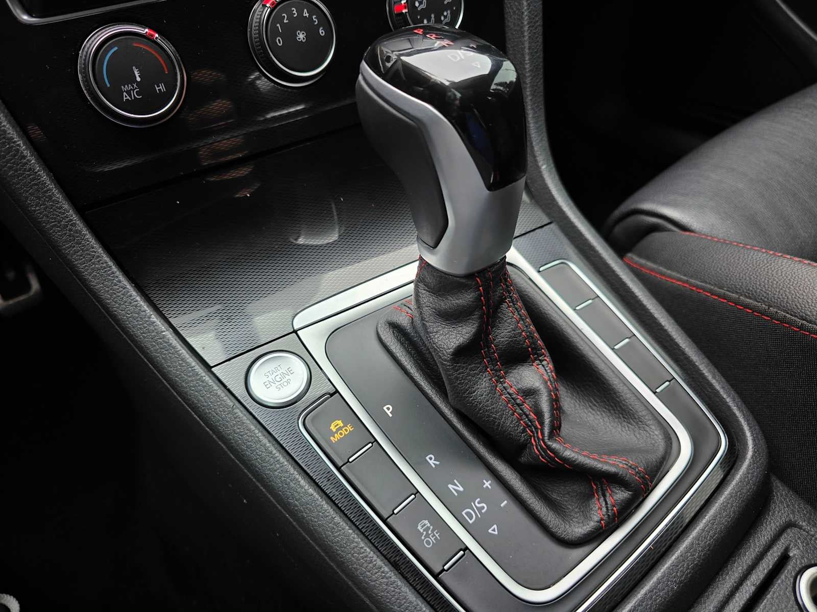 2017 Volkswagen Golf GTI Autobahn